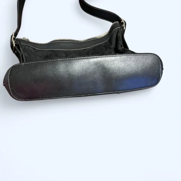 Coach - Picture 6 of 8